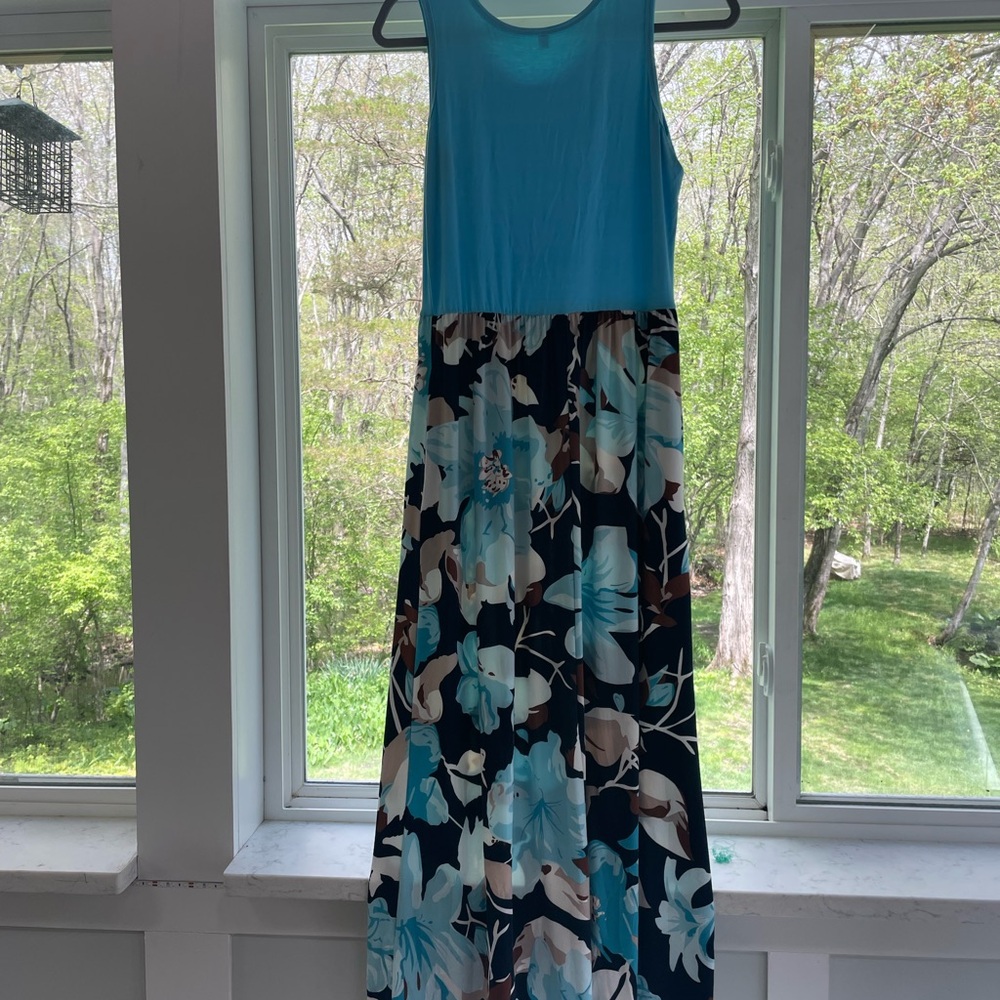 Floral Blue Sleeveless Maxi Dress